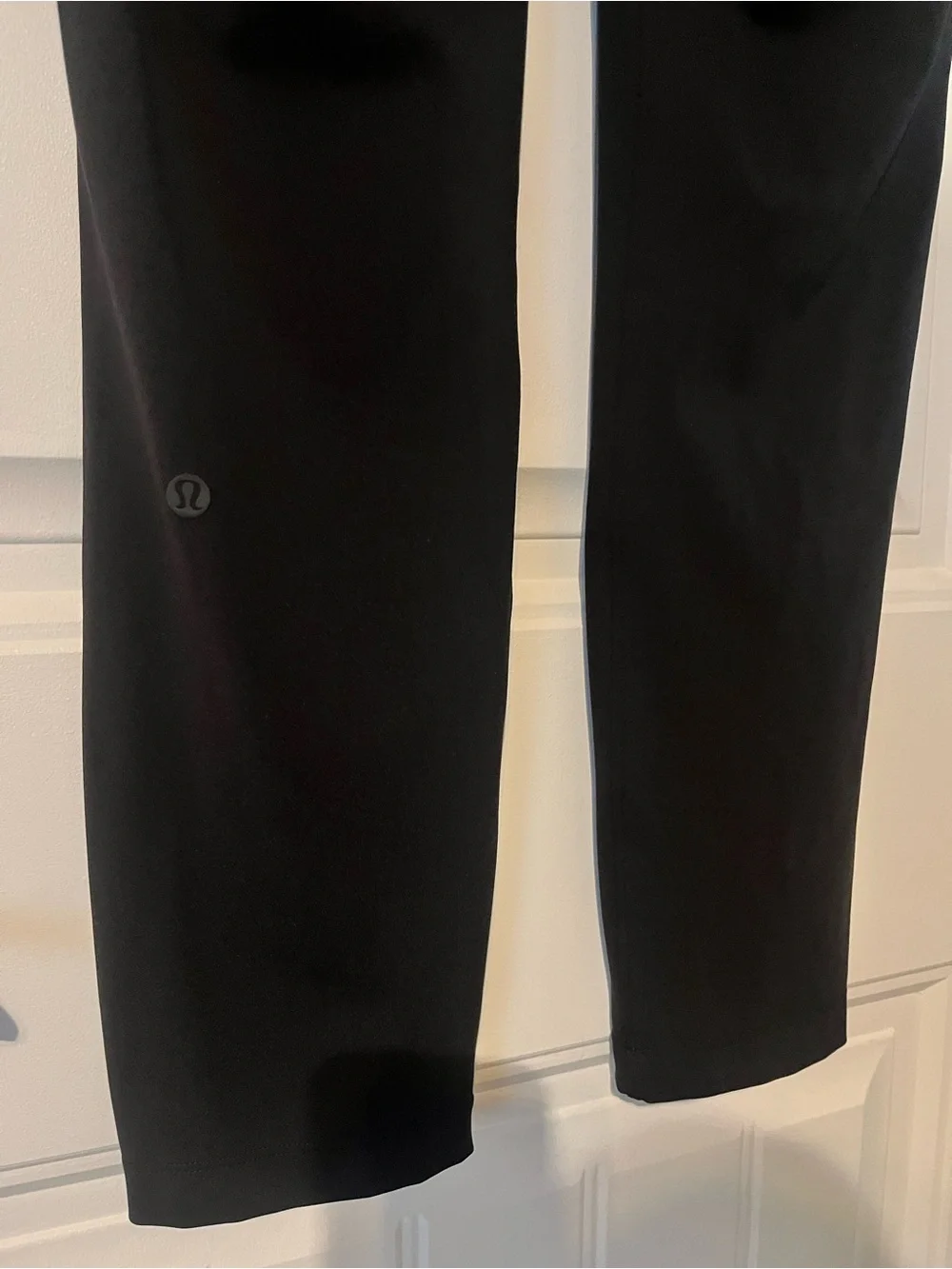 Lululemon On the Fly Pant - Black - Size 2 - Picture 2 of 5
